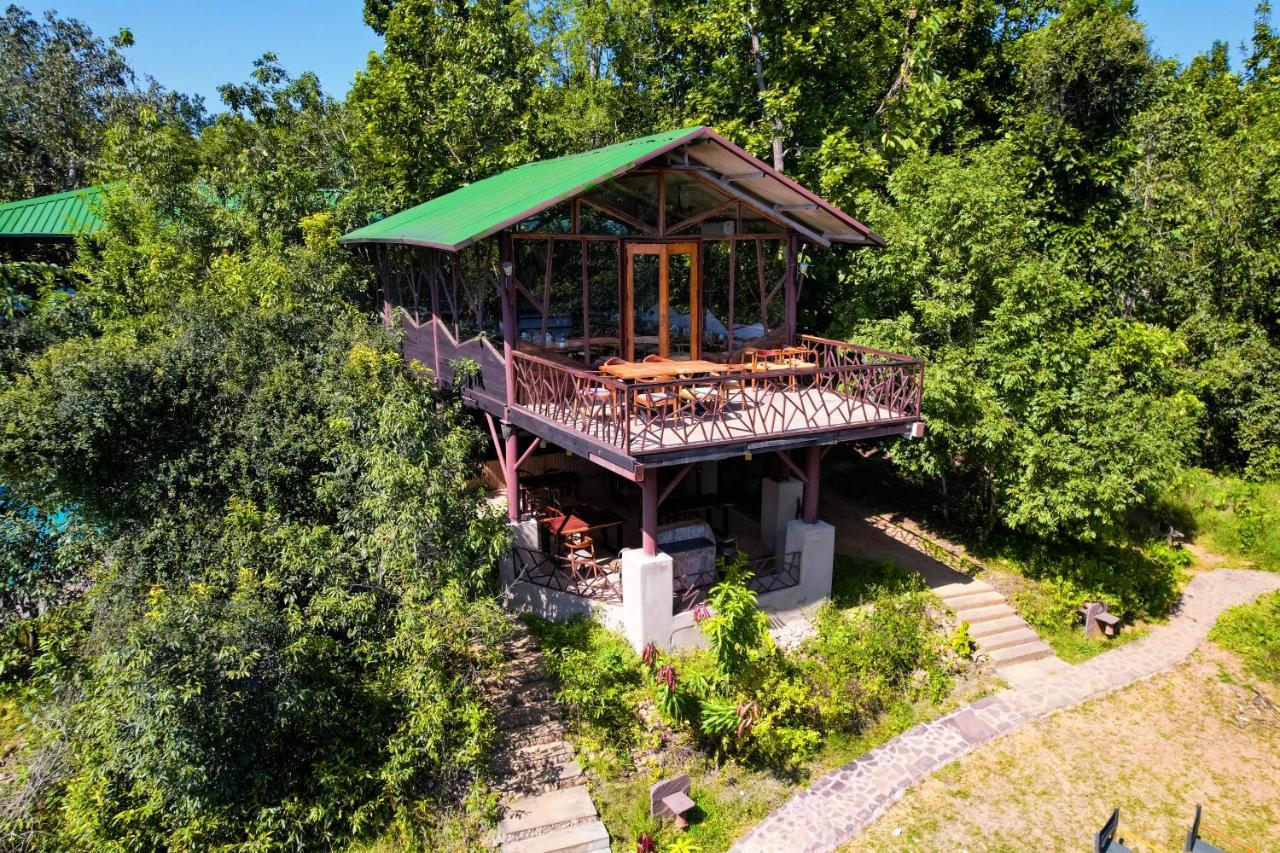 Kanha Jungle Camp Exterior photo