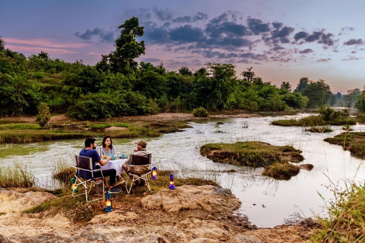 Kanha Jungle Camp Exterior photo